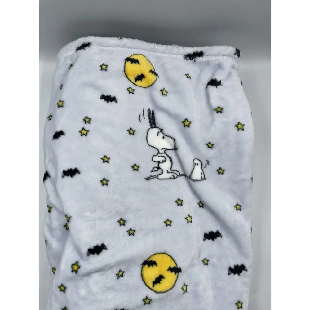 Peanuts Snoopy Halloween Ghosts & Bats Throw Blanket 60x70 NWT